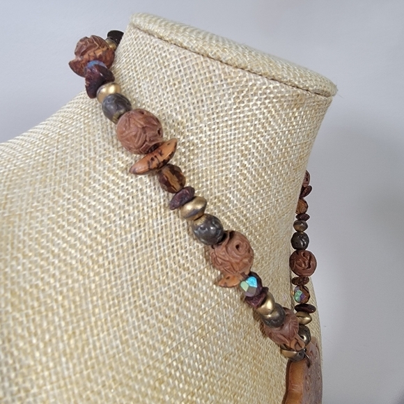 Chico's Stone Bead Medallion Earth Tones Pendant Necklace - Picture 7 of 17